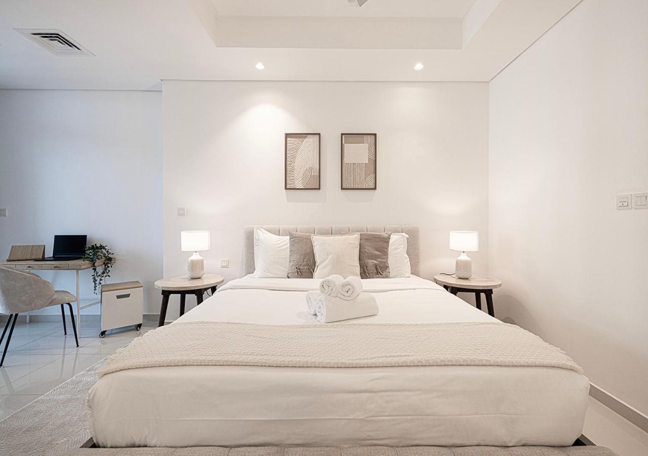 Bright High Floor In A 5 Star Resident Tower W Burj View And Access To 64th Infinity Pool, Gym, Sauna, Spa, Restaurants, Bars And *
