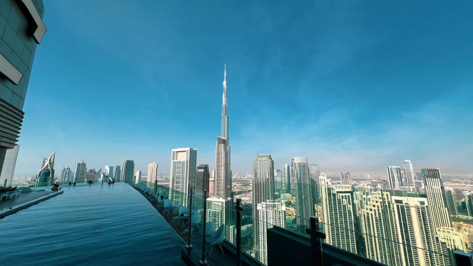 Bright High Floor In A 5 Star Resident Tower W Burj View And Access To 64th Infinity Pool, Gym, Sauna, Spa, Restaurants, Bars And Apartment *