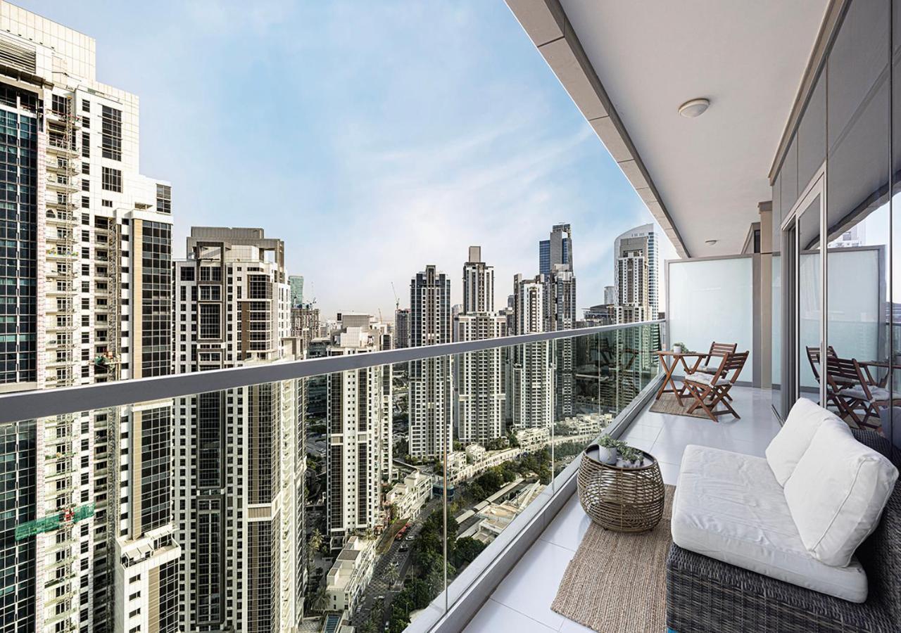Bright High Floor In A 5 Star Resident Tower W Burj View And Access To 64th Infinity Pool, Gym, Sauna, Spa, Restaurants, Bars And Apartment *