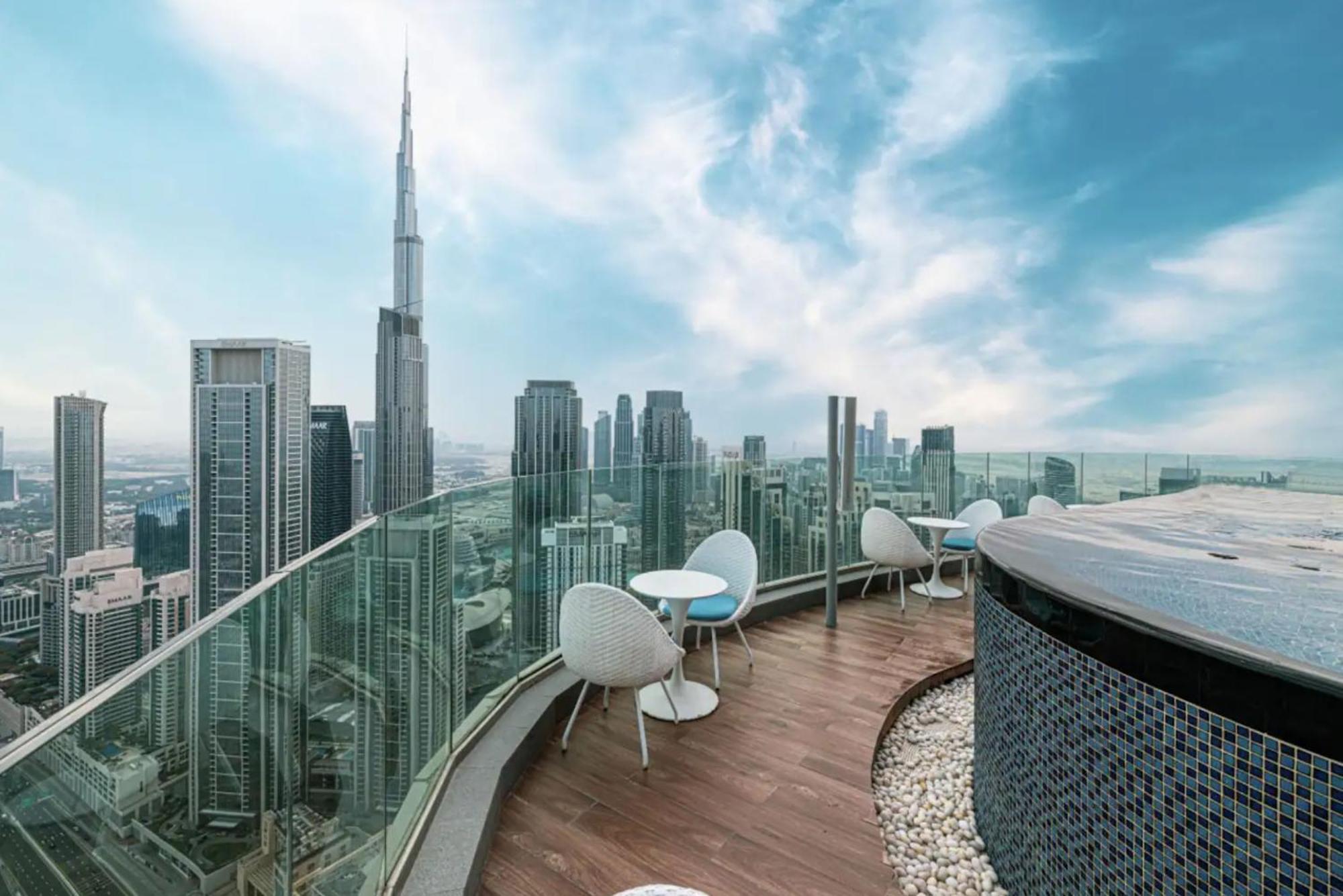 Apartment Bright High Floor In A 5 Star Resident Tower W Burj View And Access To 64th Infinity Pool, Gym, Sauna, Spa, Restaurants, Bars And Dubai