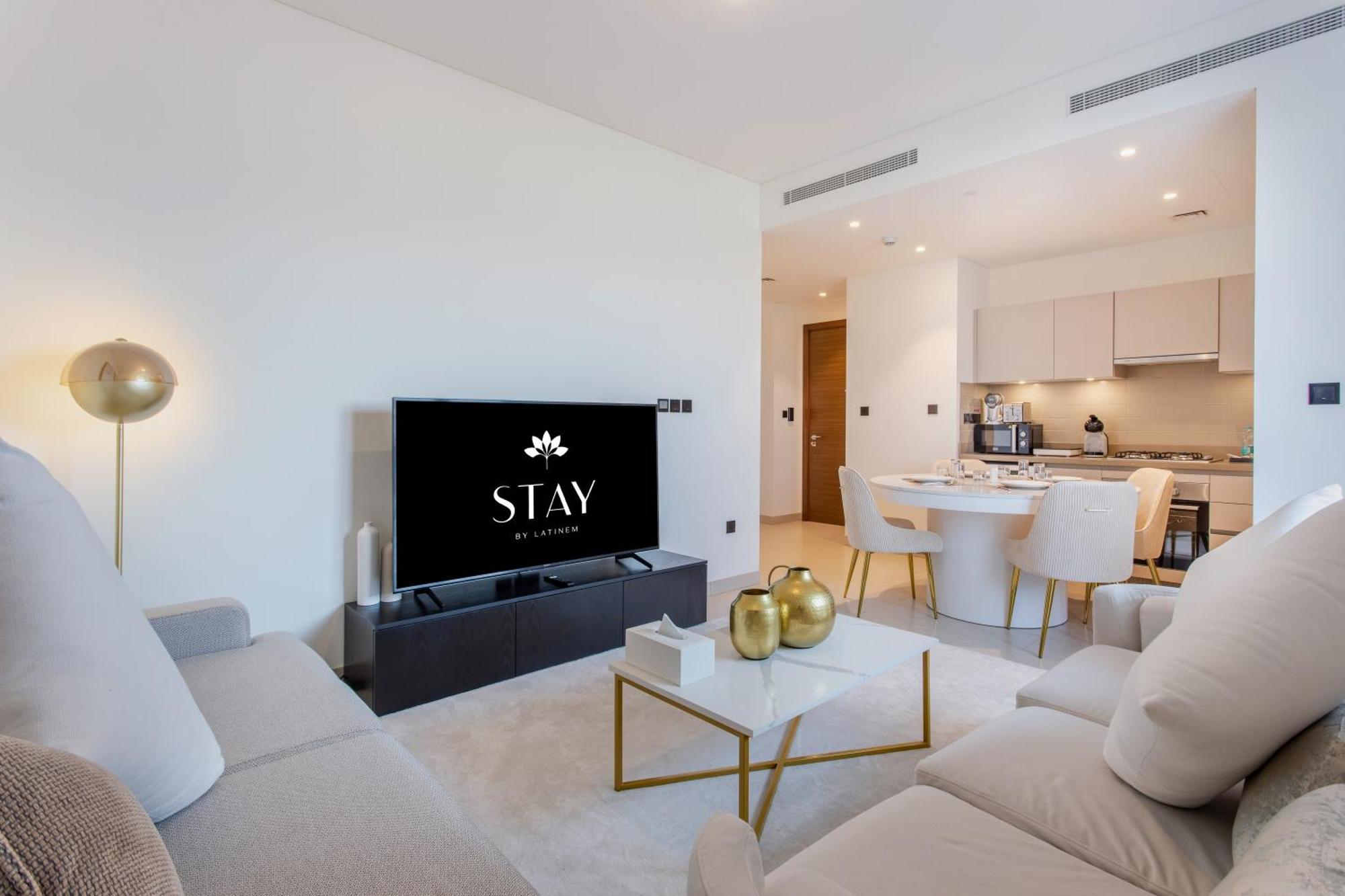 By Latinem Luxury 2br Cvr B1705 Near Burj Khalifa Apartment