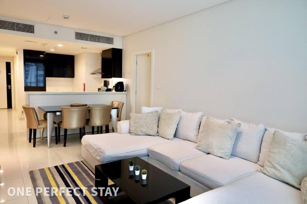 Family 3br Business Bay Pool & Gym Dubai