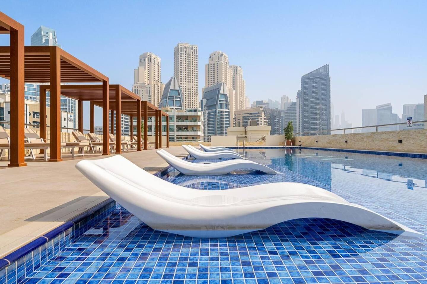 Seaside Serenity Stylish Marine-themed Apartment