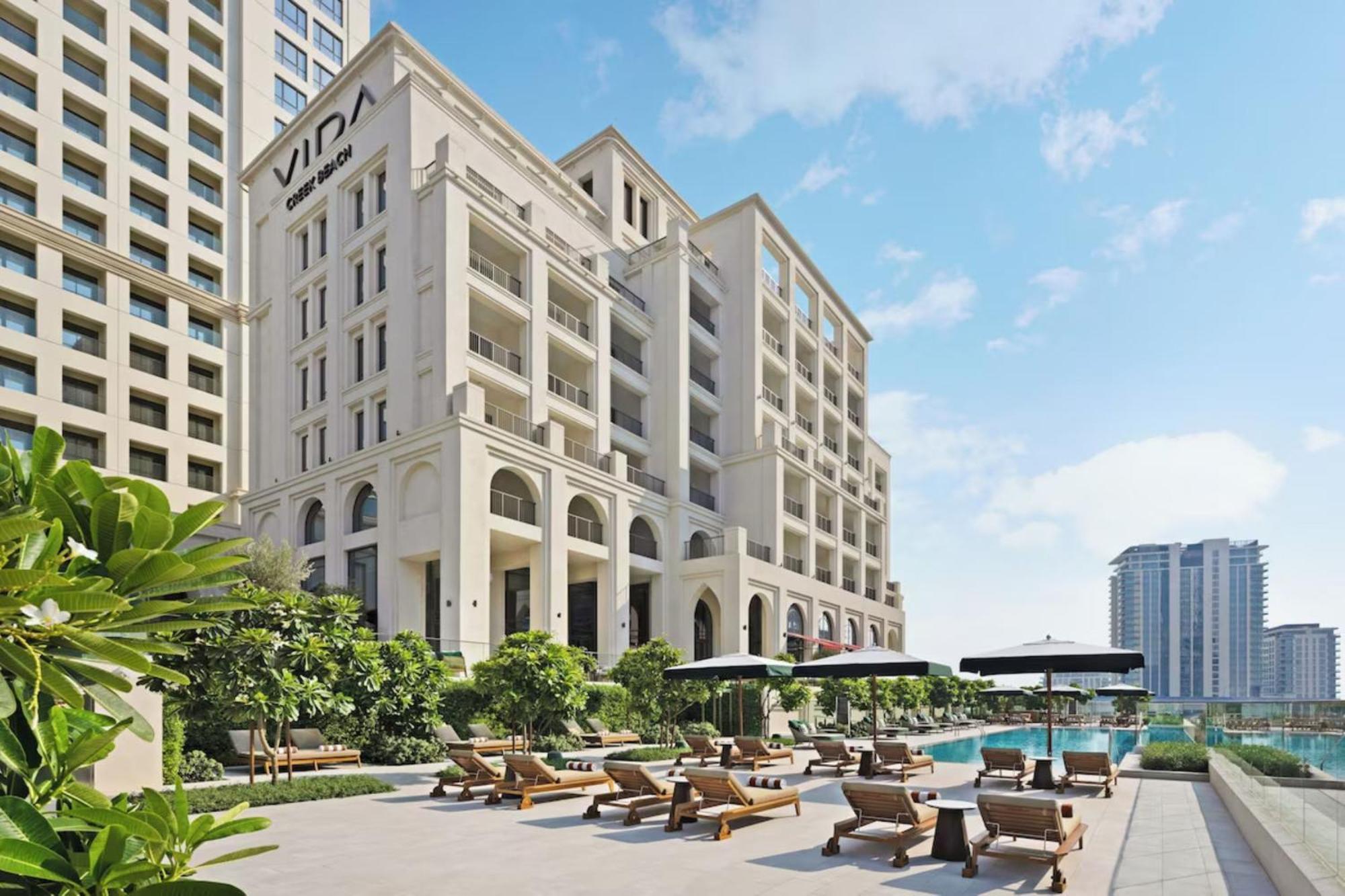 Contemporary 3 Bedroom Plus Guest In Vida Creek Beach Apartment Dubai