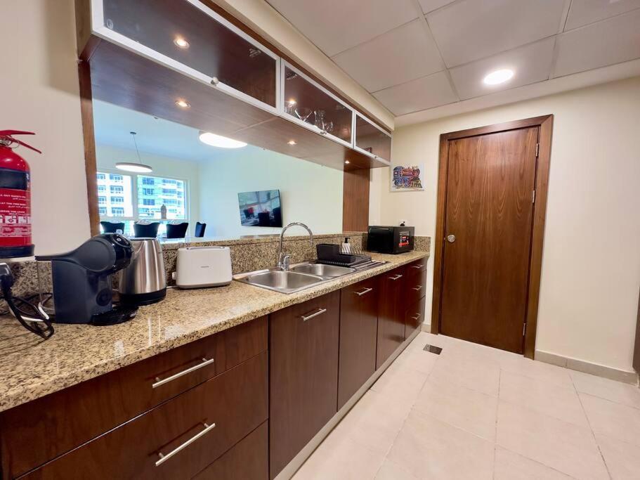 Dar Vacation - Charming 2br In Marina Dubai