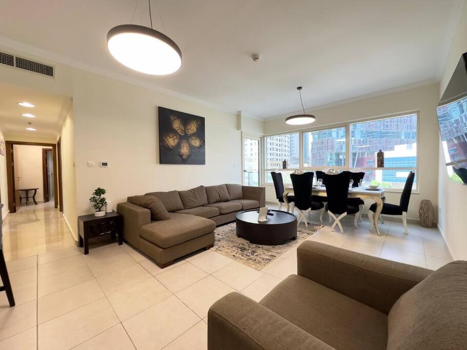 Apartment Dar Vacation - Charming 2br In Marina Dubai