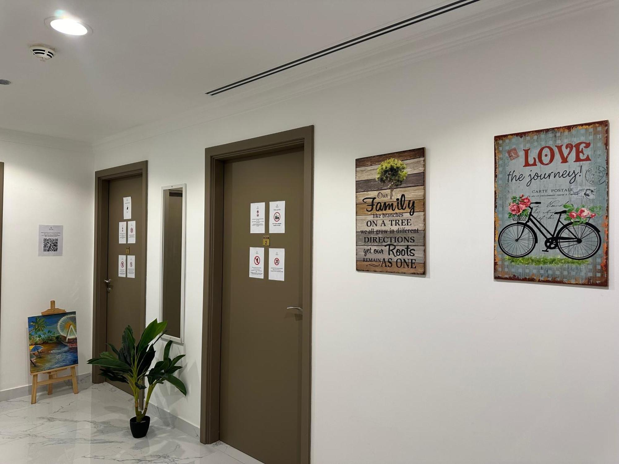 Perla - Marina Hostel Dubai