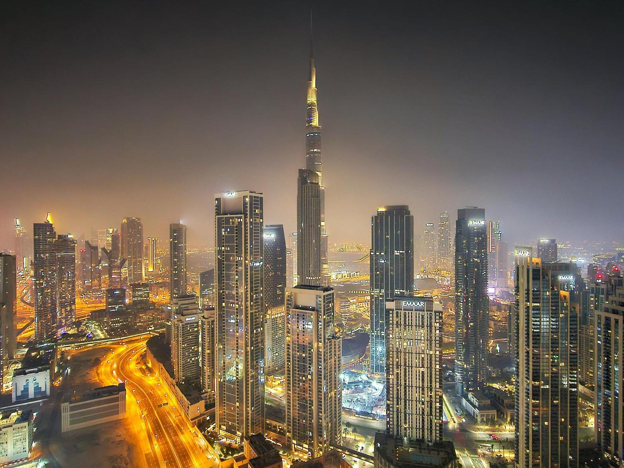 5 Star High Rise Luxury Apartment, Infinity Pool With Stunning Burj View - Brand New Dubai