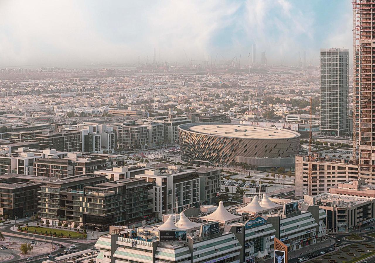5 Star High Rise Luxury Apartment, Infinity Pool With Stunning Burj View - Brand New