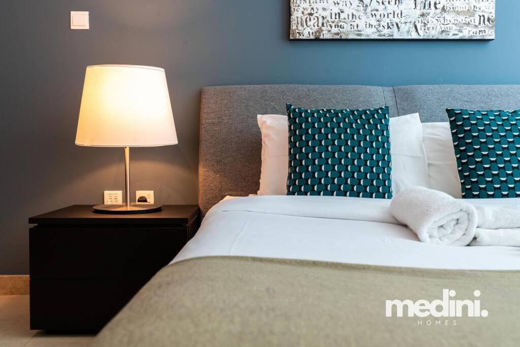 Large 1 Bedroom - Mag218 - Marina Apartment Dubai