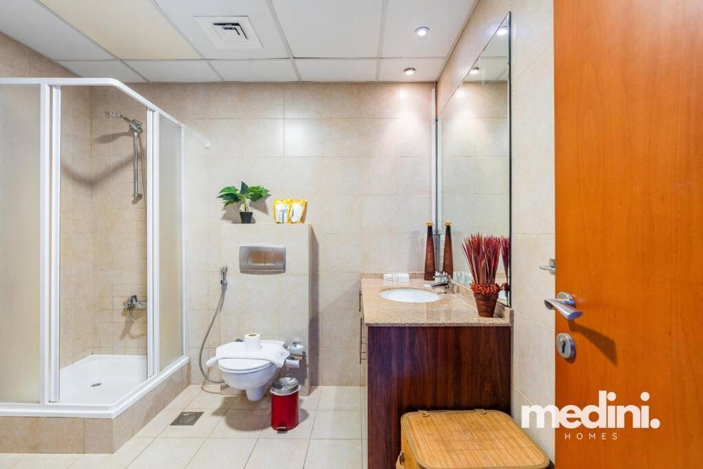 Large 1 Bedroom - Mag218 - Marina Apartment