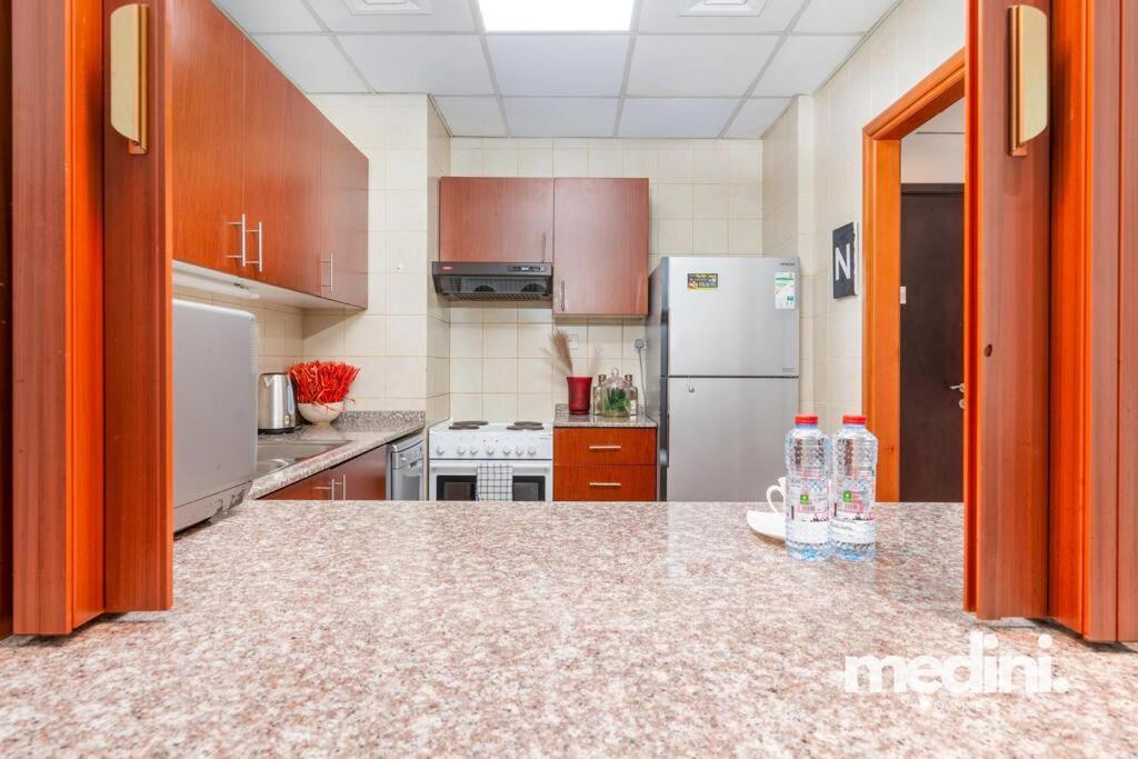 Large 1 Bedroom - Mag218 - Marina * Dubai