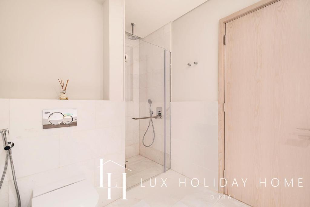 Lux Iconic Views At The Palm Tower 2 *