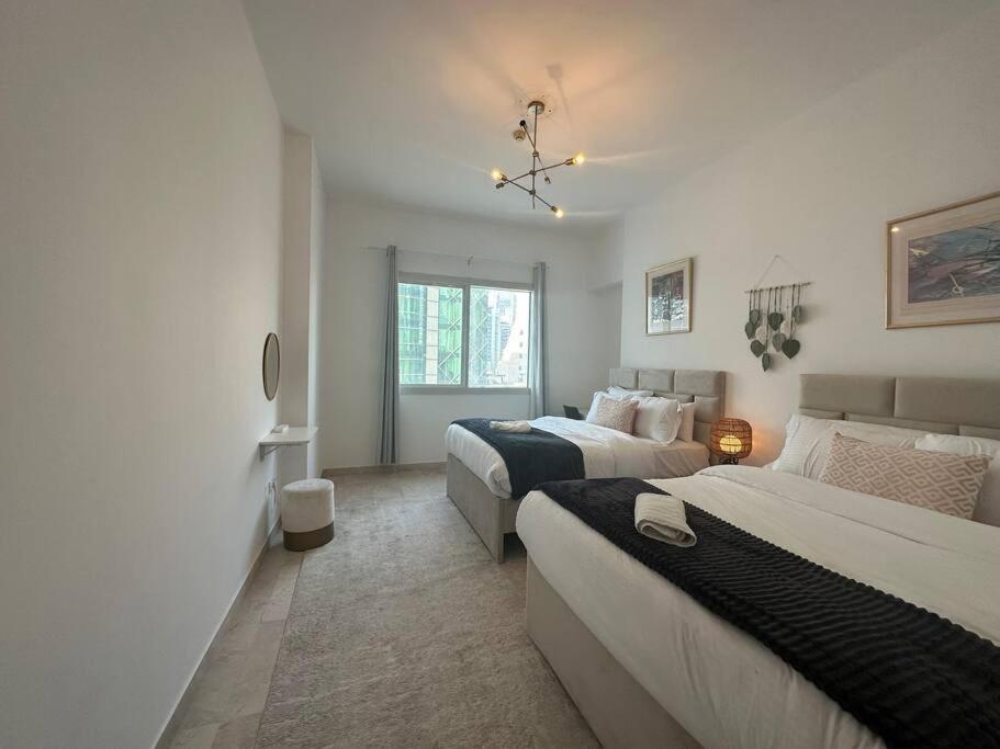Cozy 2bhk With Marina Views Dubai