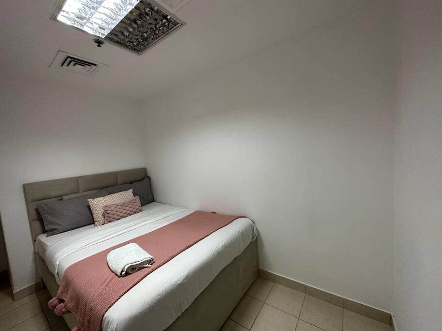 Apartment Cozy 2bhk With Marina Views Dubai