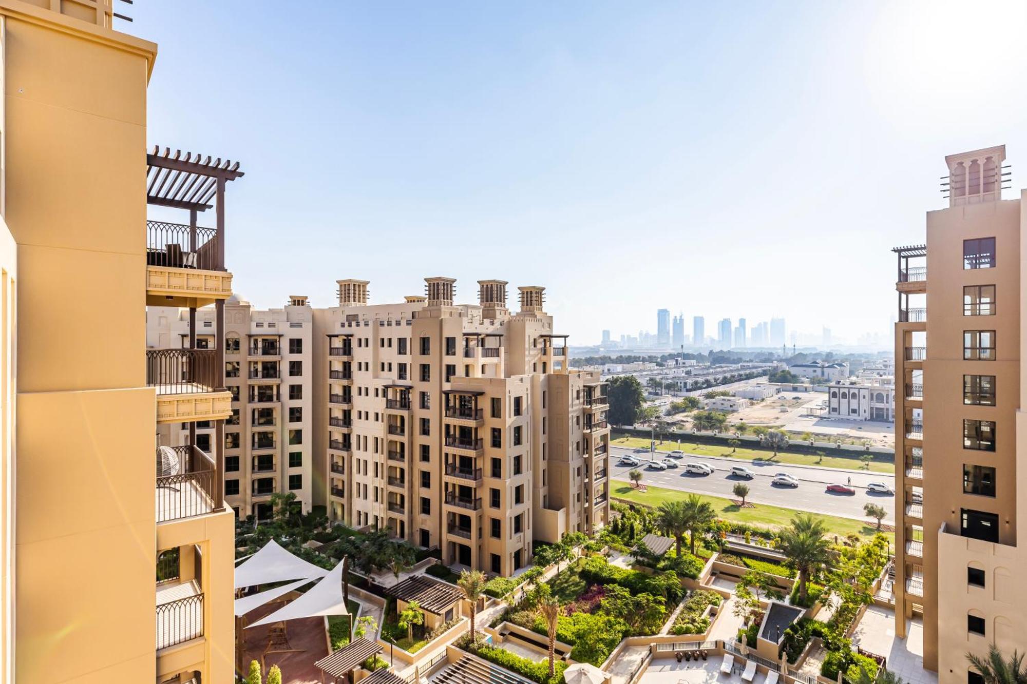 Chic 2br In Madinat Jumeirah Living Pool Views *