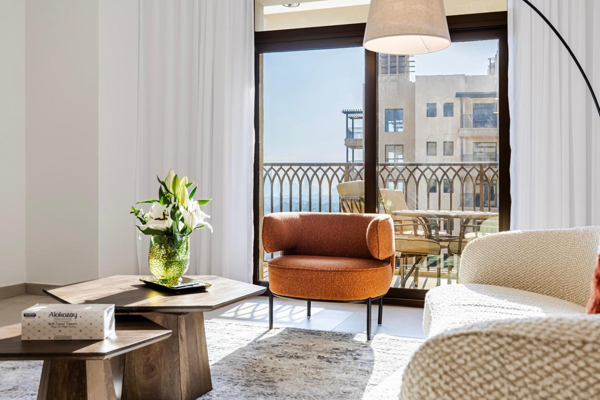 Apartment Chic 2br In Madinat Jumeirah Living Pool Views Dubai