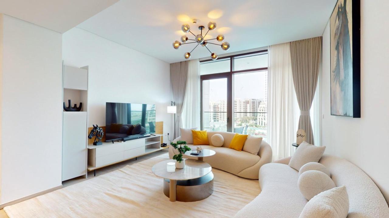 Palace Residences - Vibrant Two Bed With View * Dubai