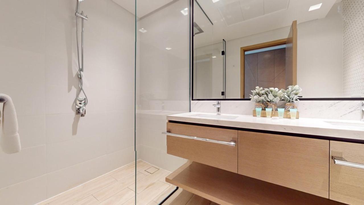 Apartment Palace Residences - Vibrant Two Bed With View