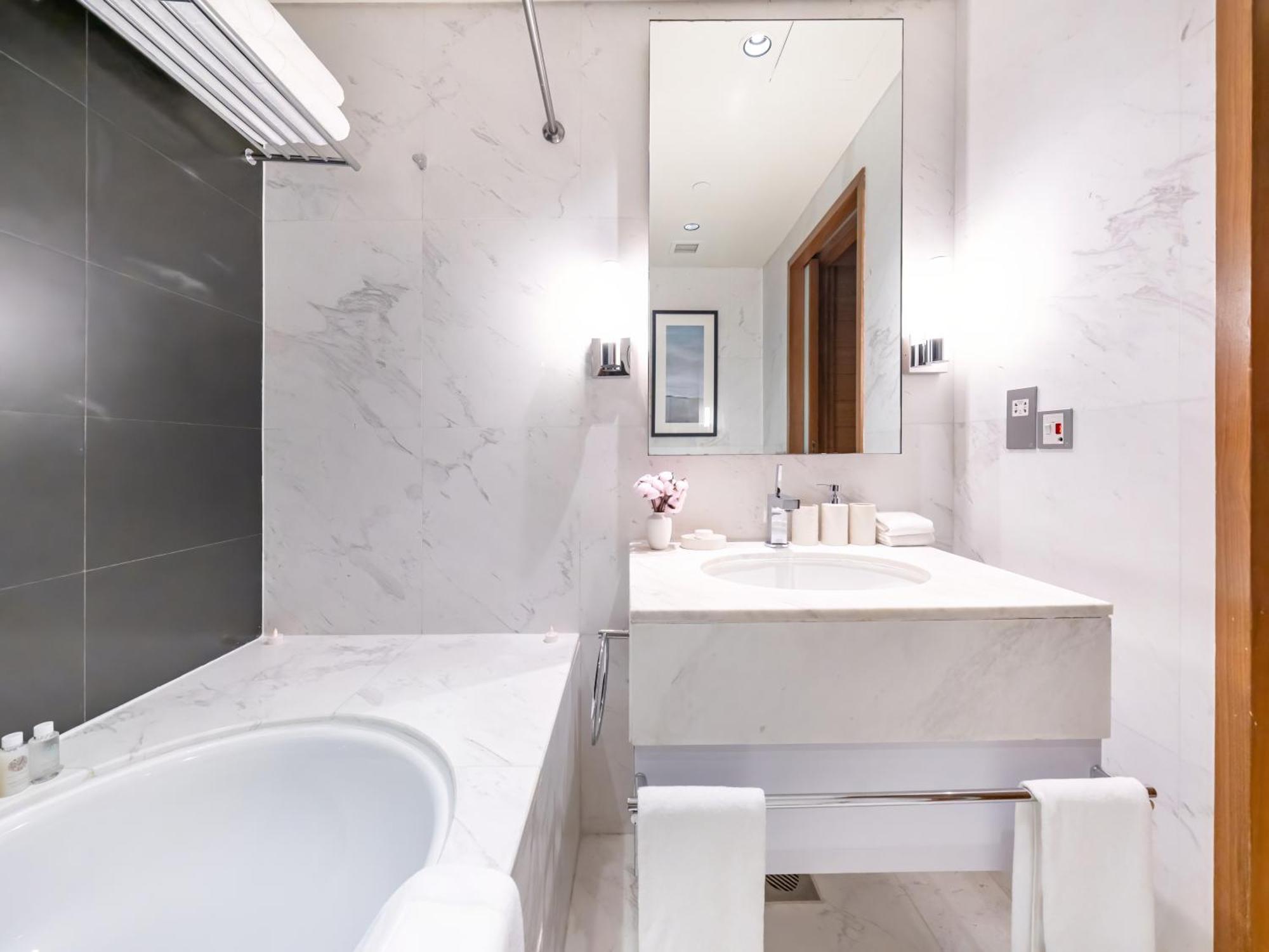 Haven Kempenski Mall Access Super Luxurious * Dubai
