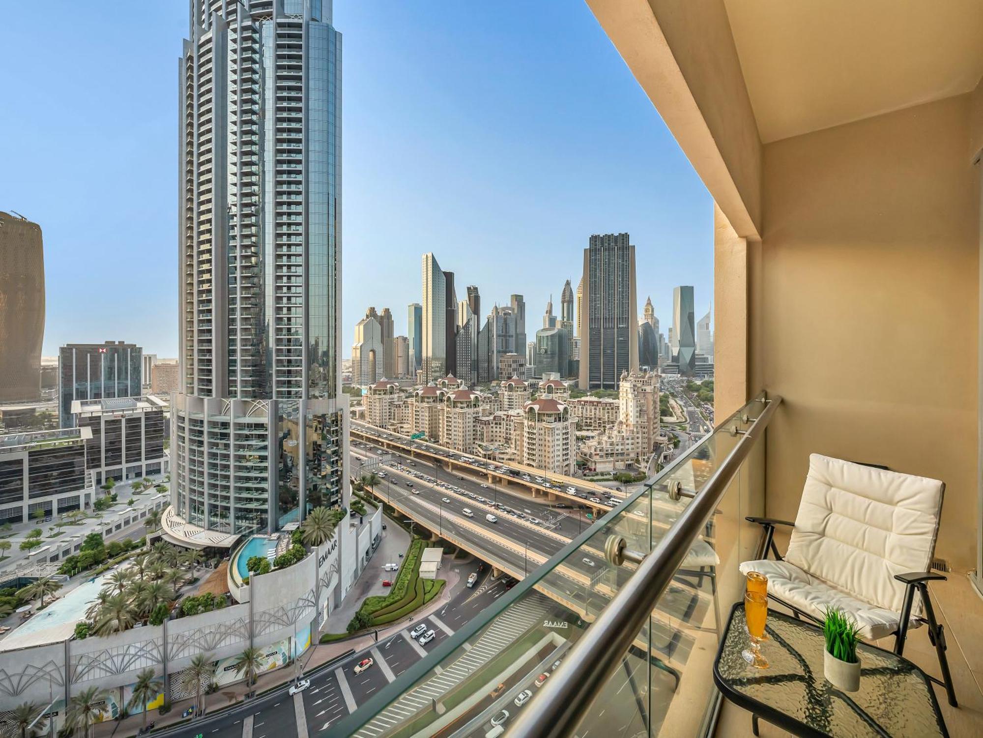 Apartment Haven Kempenski Mall Access Super Luxurious