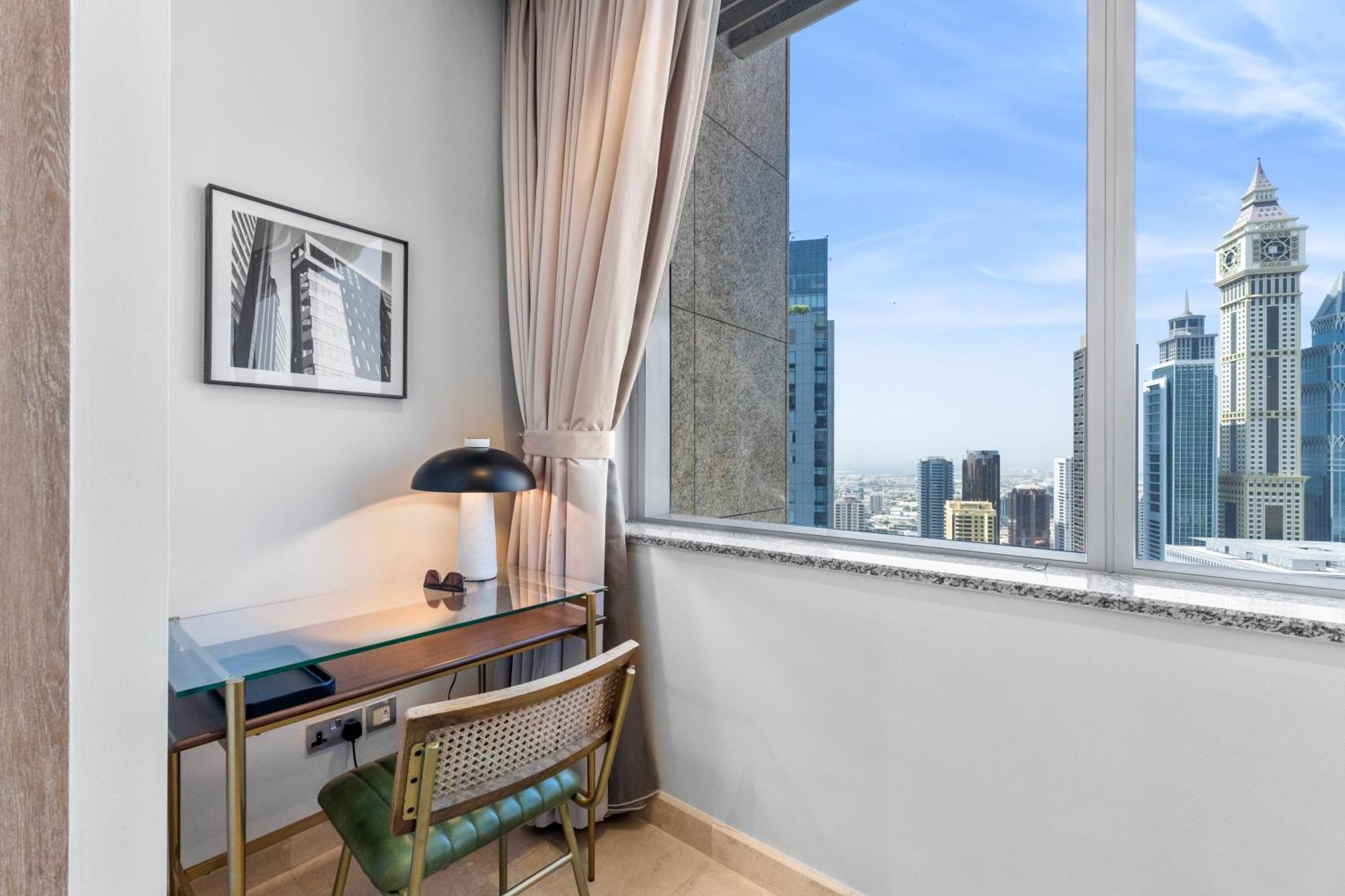 Difc Downtown - Exclusive 1 Br Apartment *