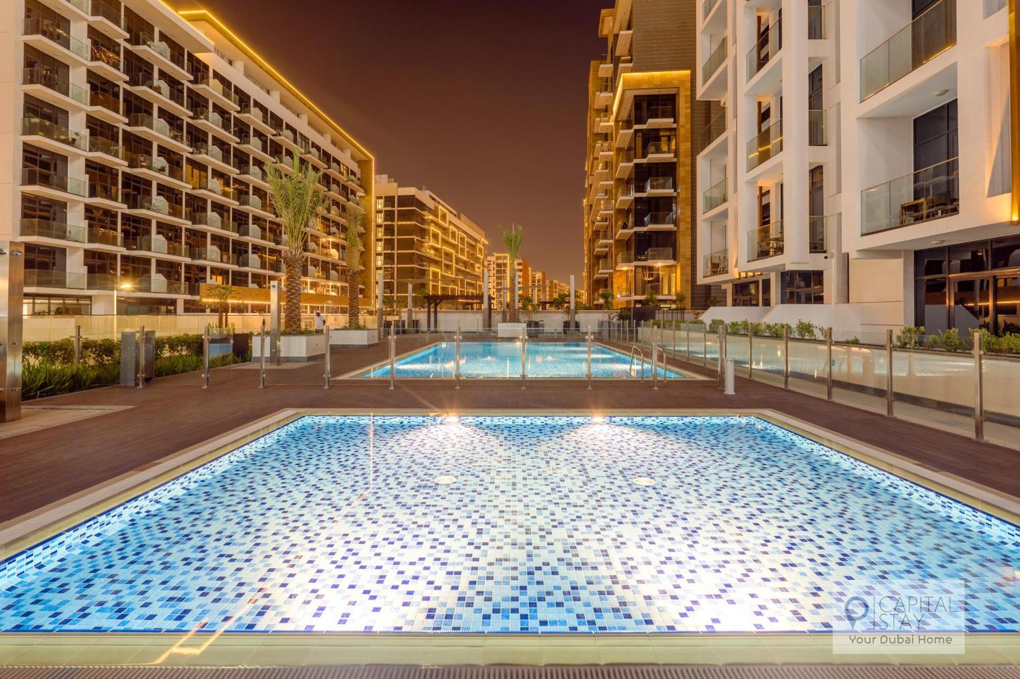 Cozy In Azizi Riviera Apartment