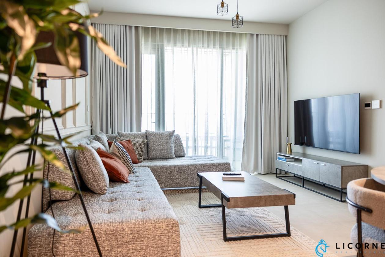 Apartment New Stylish 1br Apartment, Next To Mall - Downtown Views Ll, Tower 3 Dubai