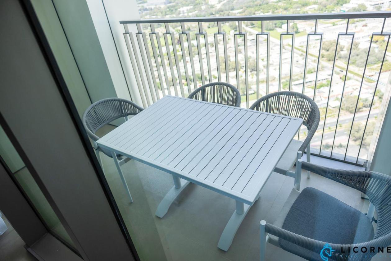 New Stylish 1br Apartment, Next To Mall - Downtown Views Ll, Tower 3 Apartment Dubai