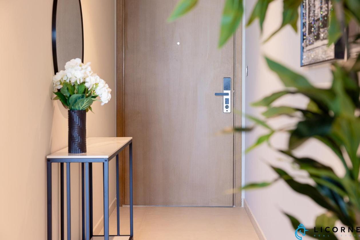 Apartment New Stylish 1br Apartment, Next To Mall - Downtown Views Ll, Tower 3 Dubai