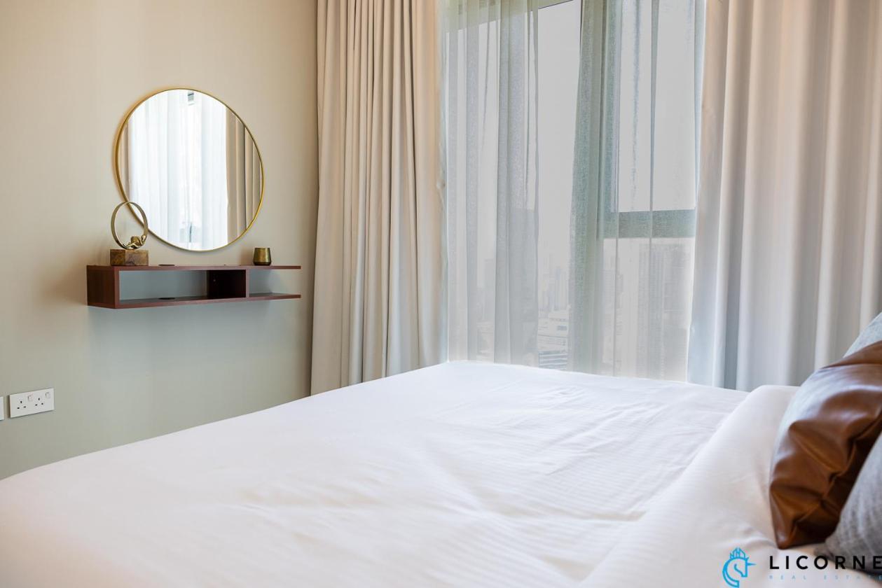 Floor Urban Oasis Steps From Mall - 1br In Downtown Views Ll, Tower 1 Apartment *