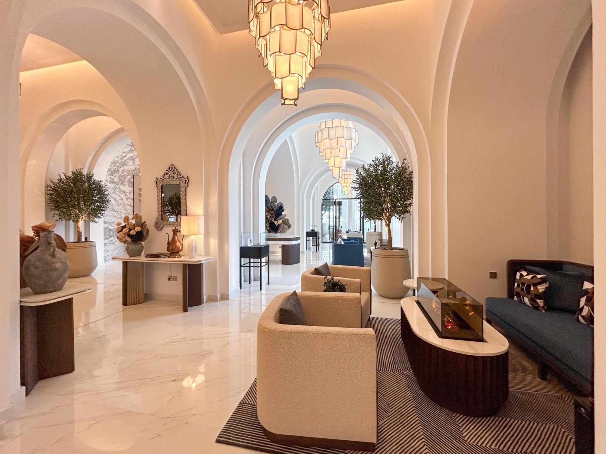 Stunning In Palace Residences On 41st Floor Apartment