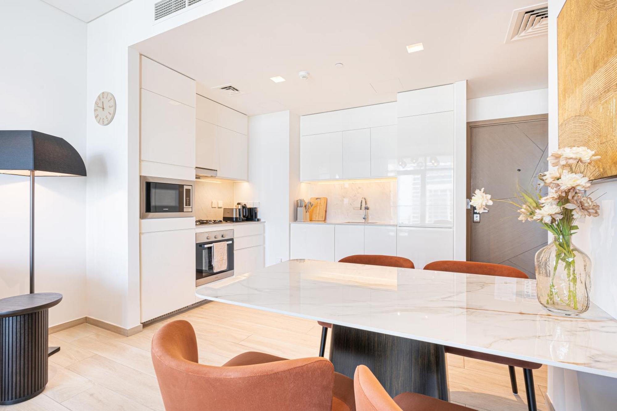 Stunning In Palace Residences On 41st Floor *