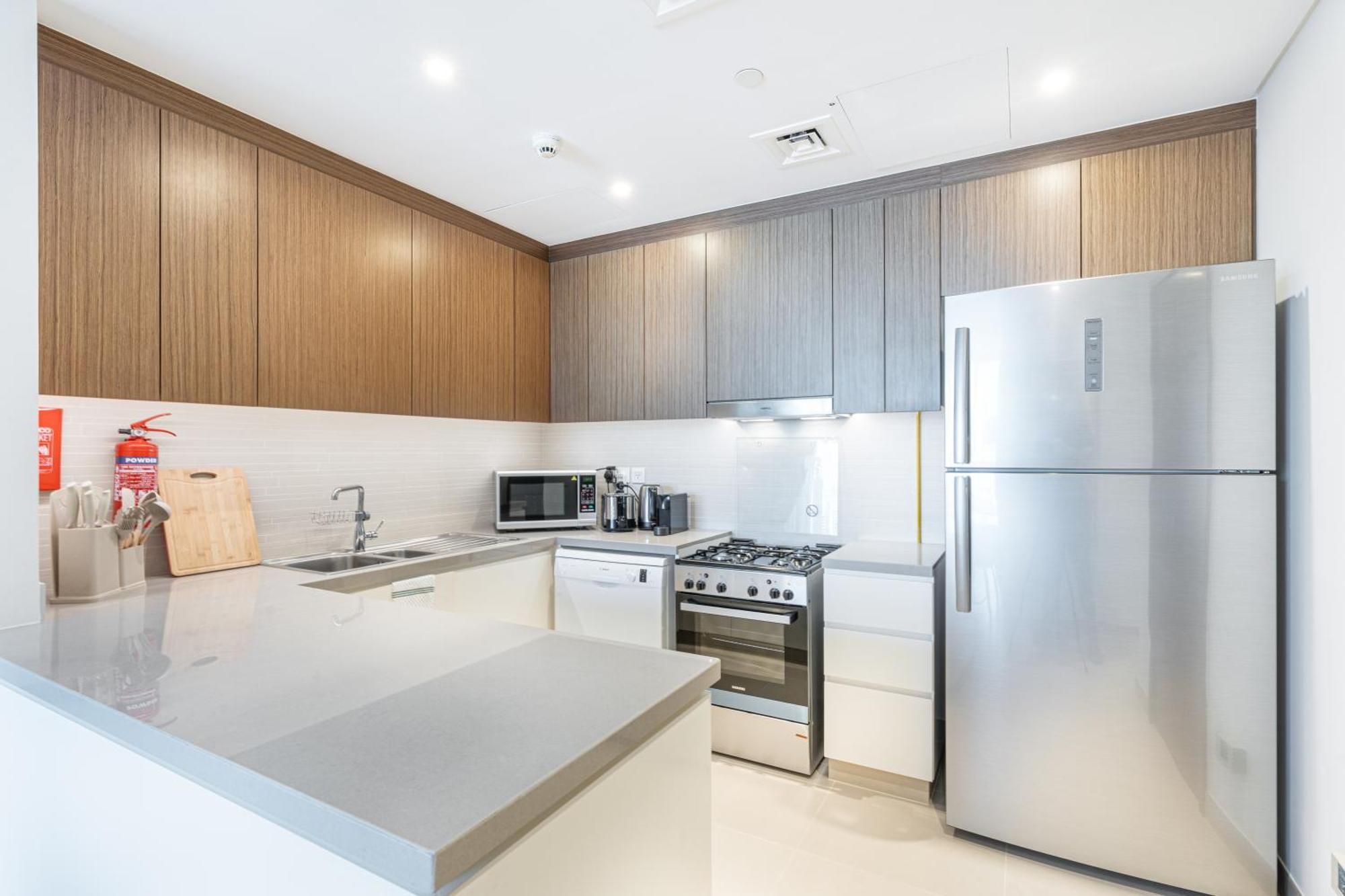 Luxurious 2br With Stunning Marina Skyline View Apartment Dubai