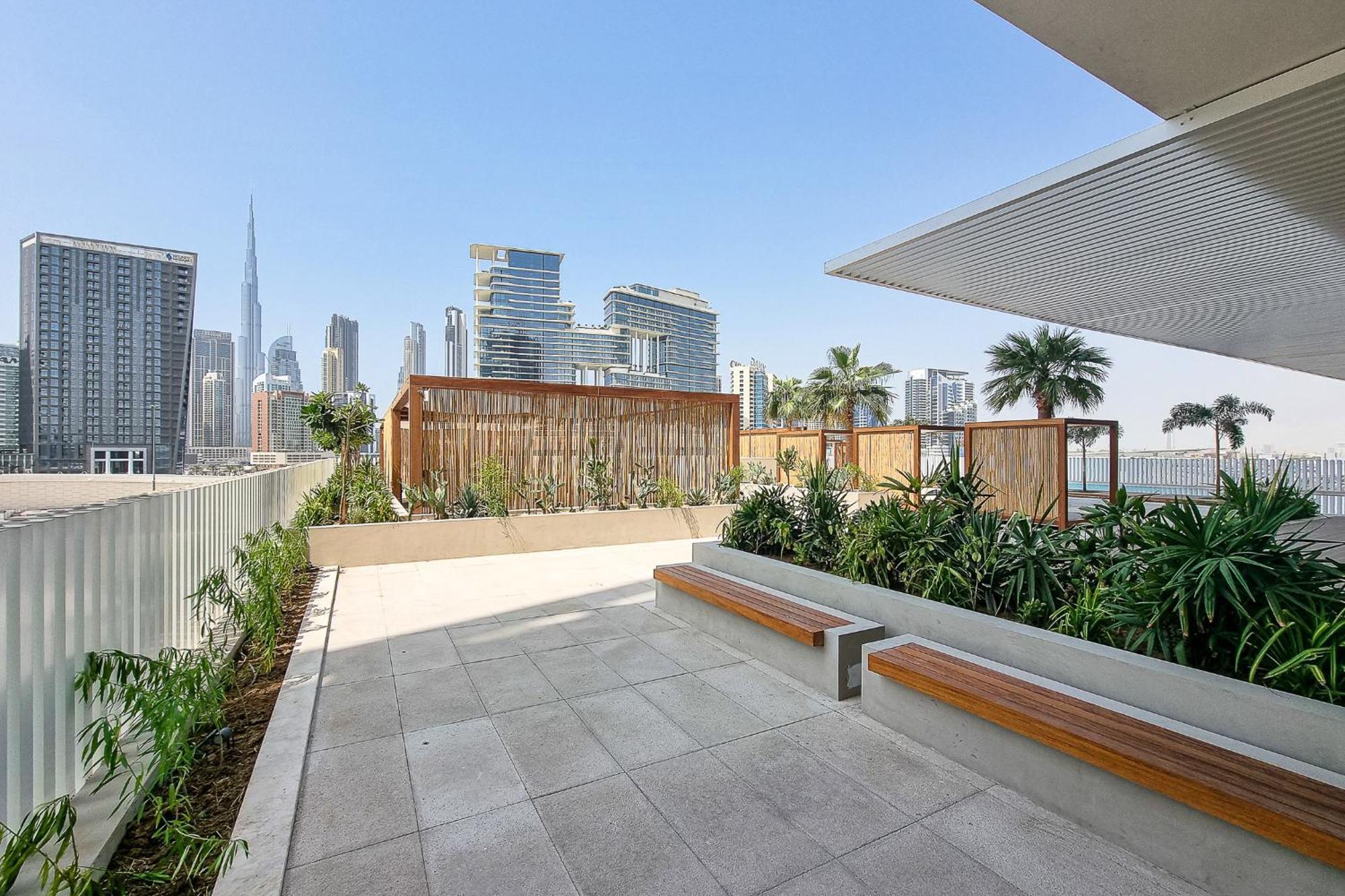 Alh Vacay - With Balcony And Burj View In Upside Apartment