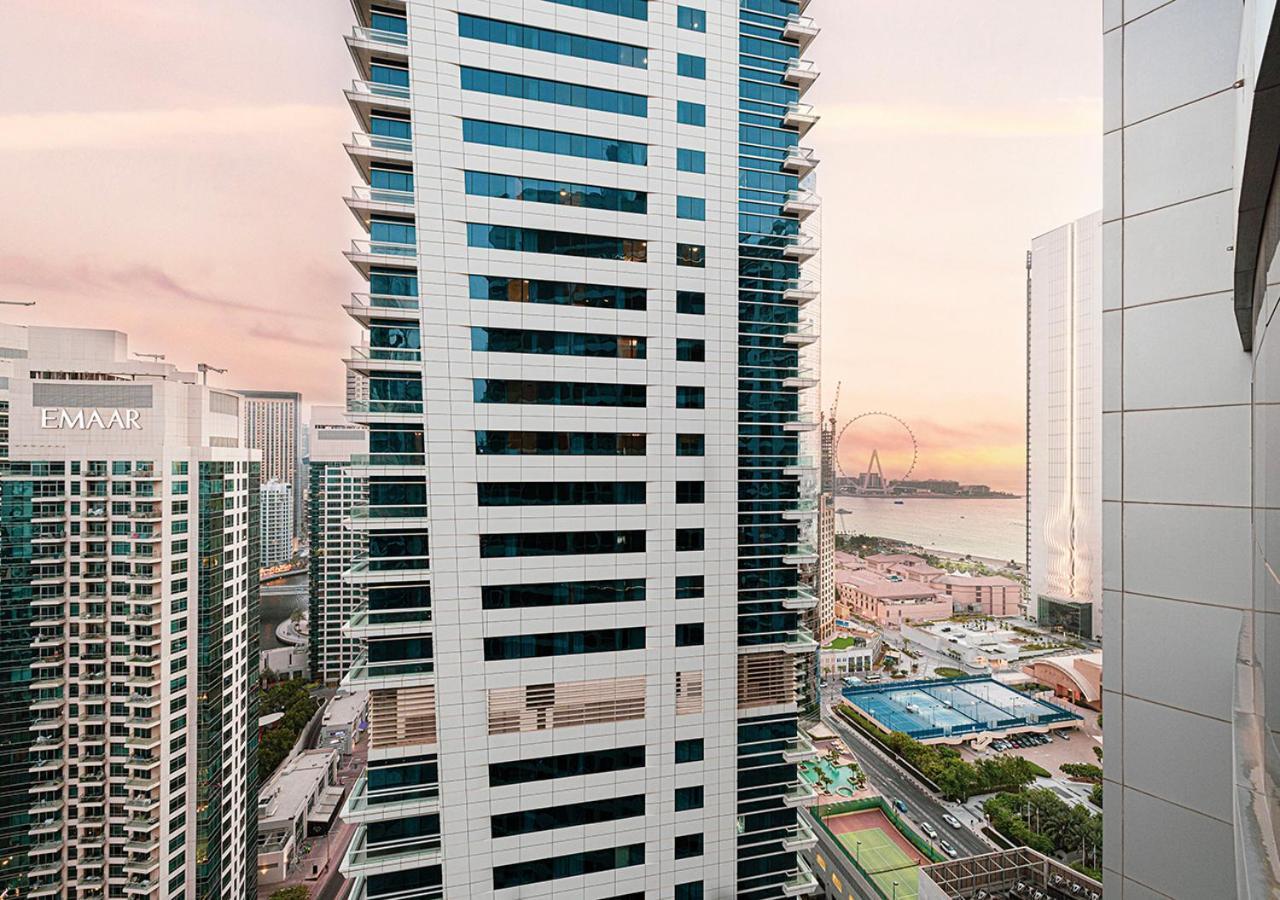 Apartment Modern 4br With Balcony And Scenic Marina Views Dubai