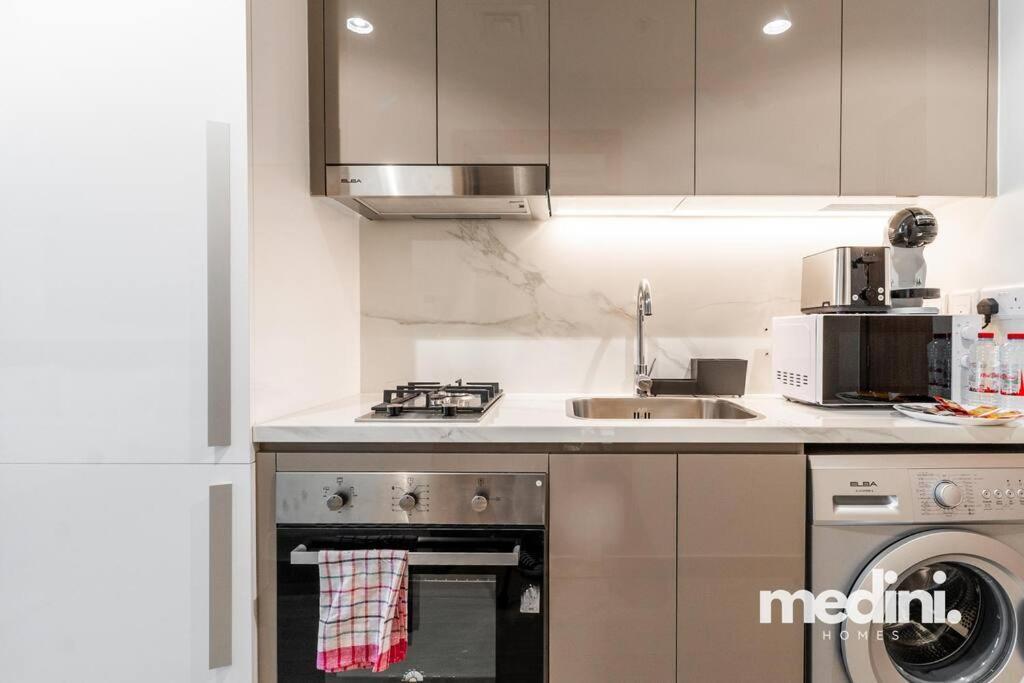 Cozy In Azizi Riviera - Apartment Dubai