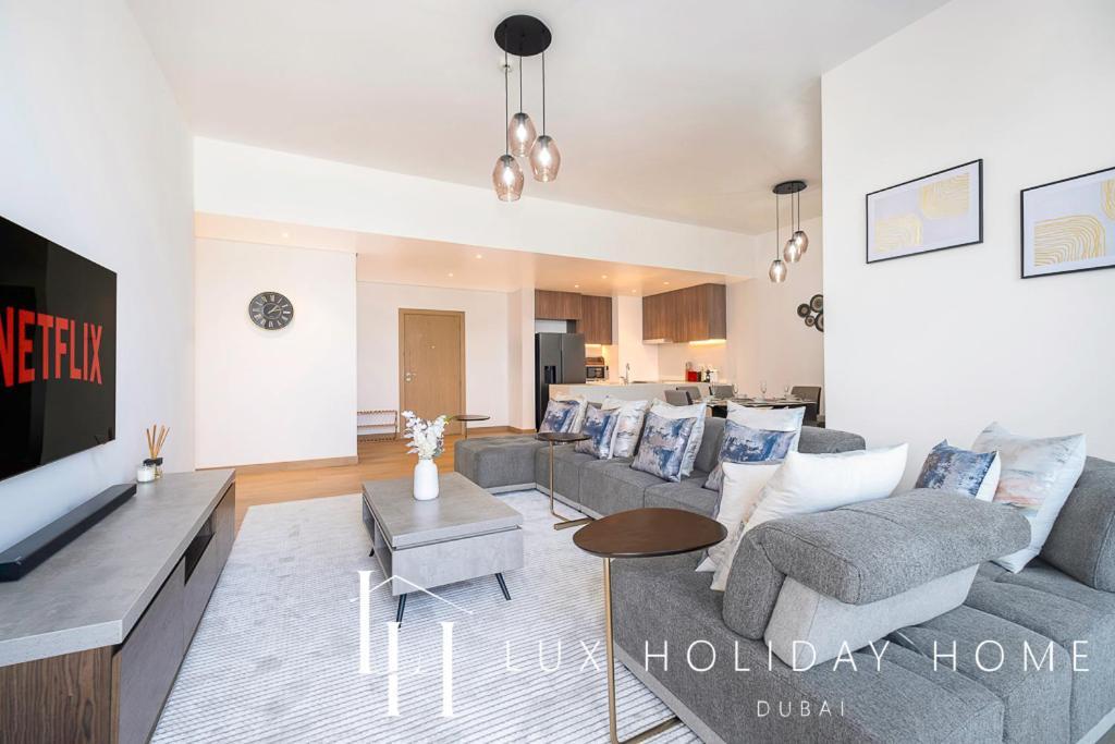 Lux The Elegant Sea View Apartment Dubai