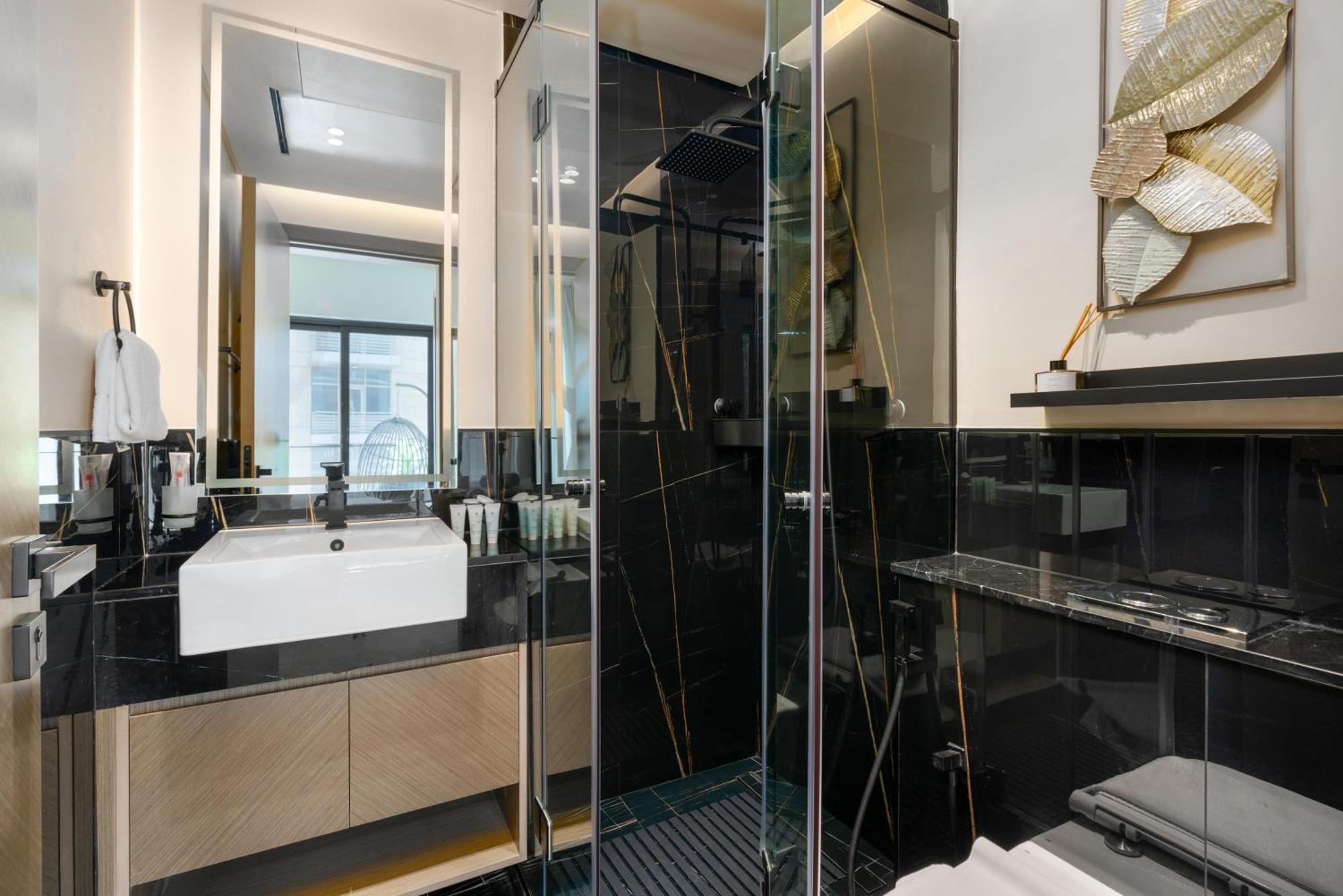 Stunning 2bd Business Bay *