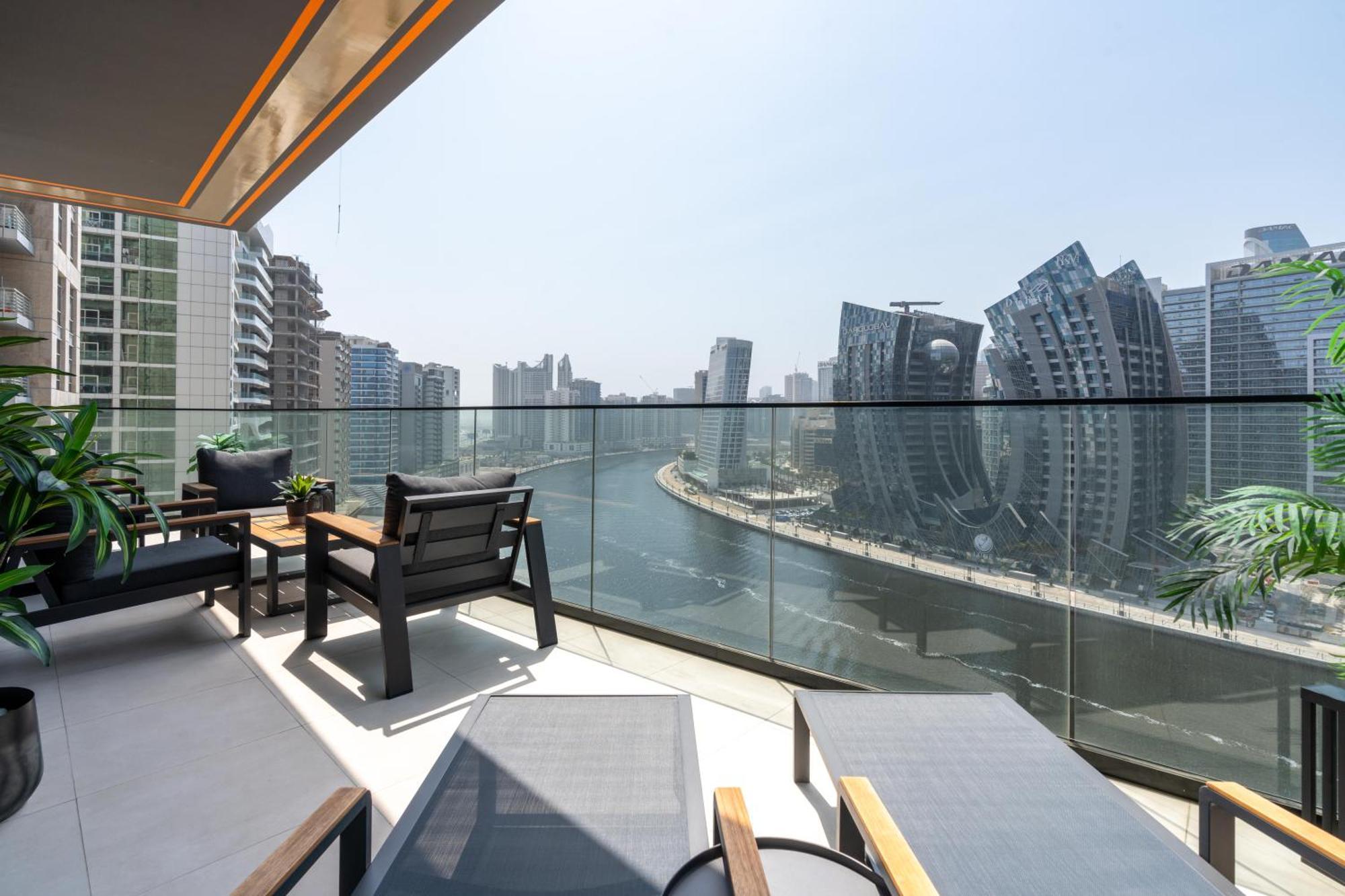 Stunning 2bd Business Bay