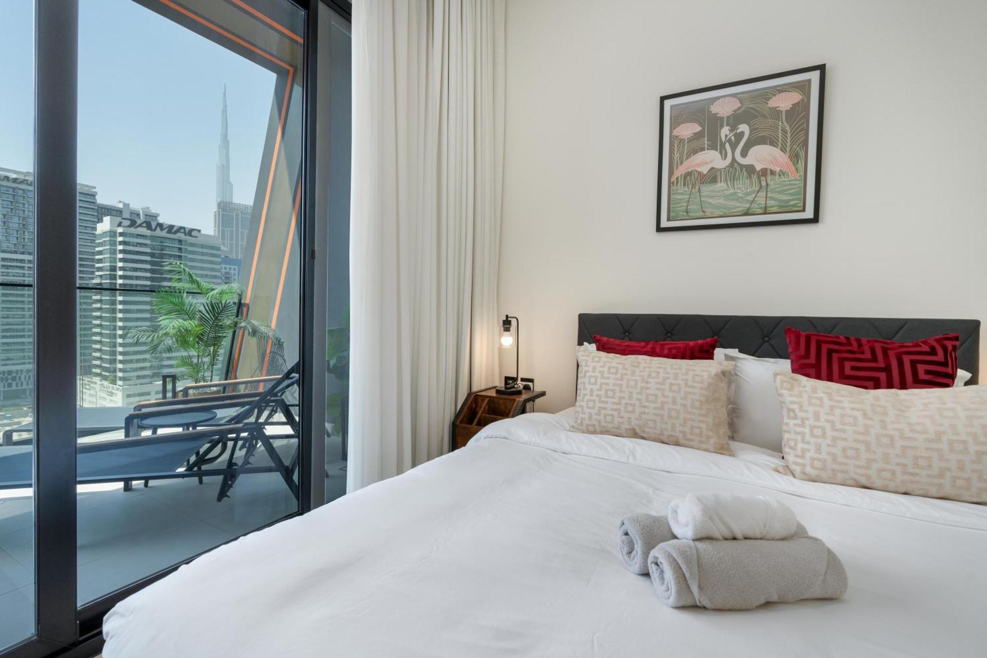 Stunning 2bd Business Bay *