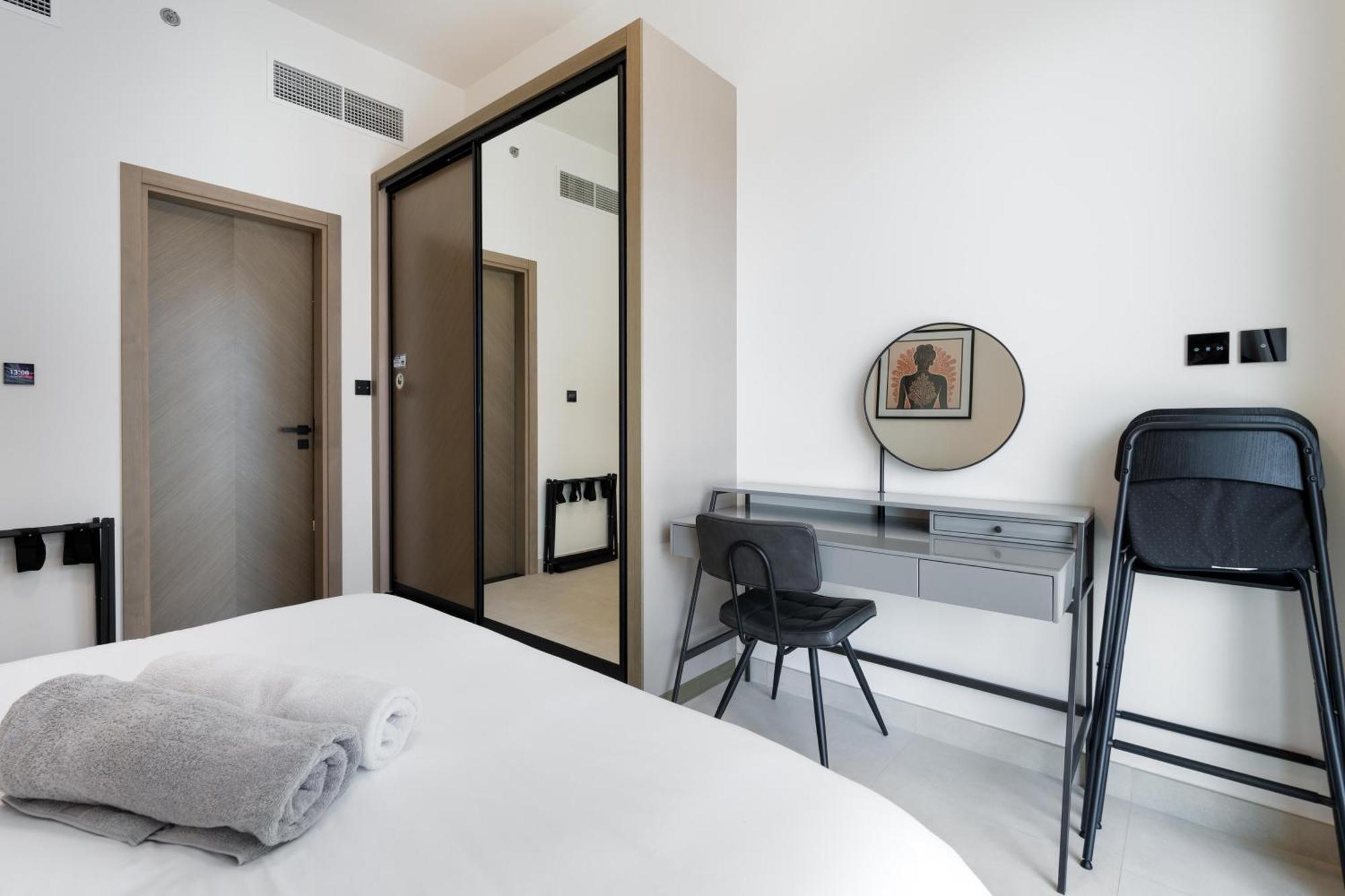 Stunning 2bd Business Bay Apartment Dubai