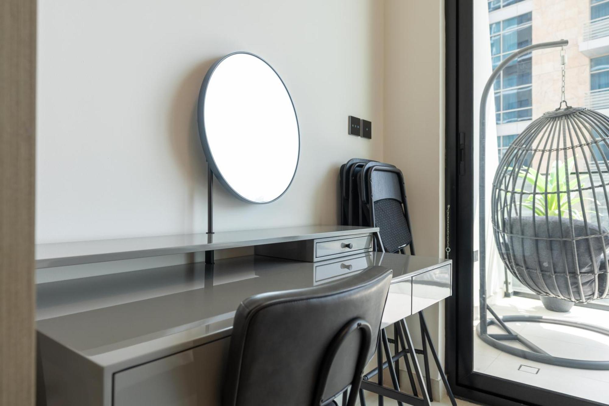 Stunning 2bd Business Bay *