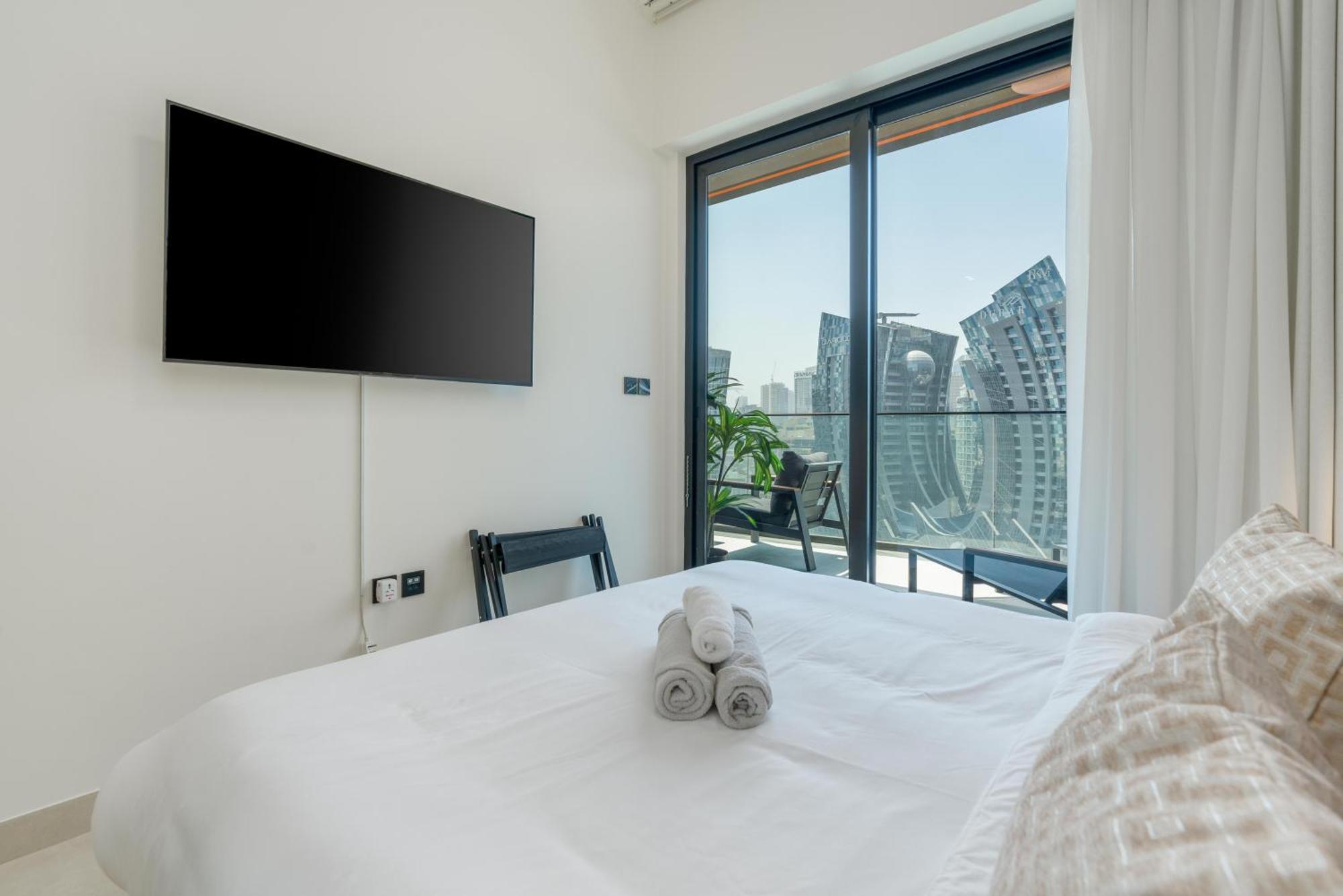 Stunning 2bd Business Bay * Dubai