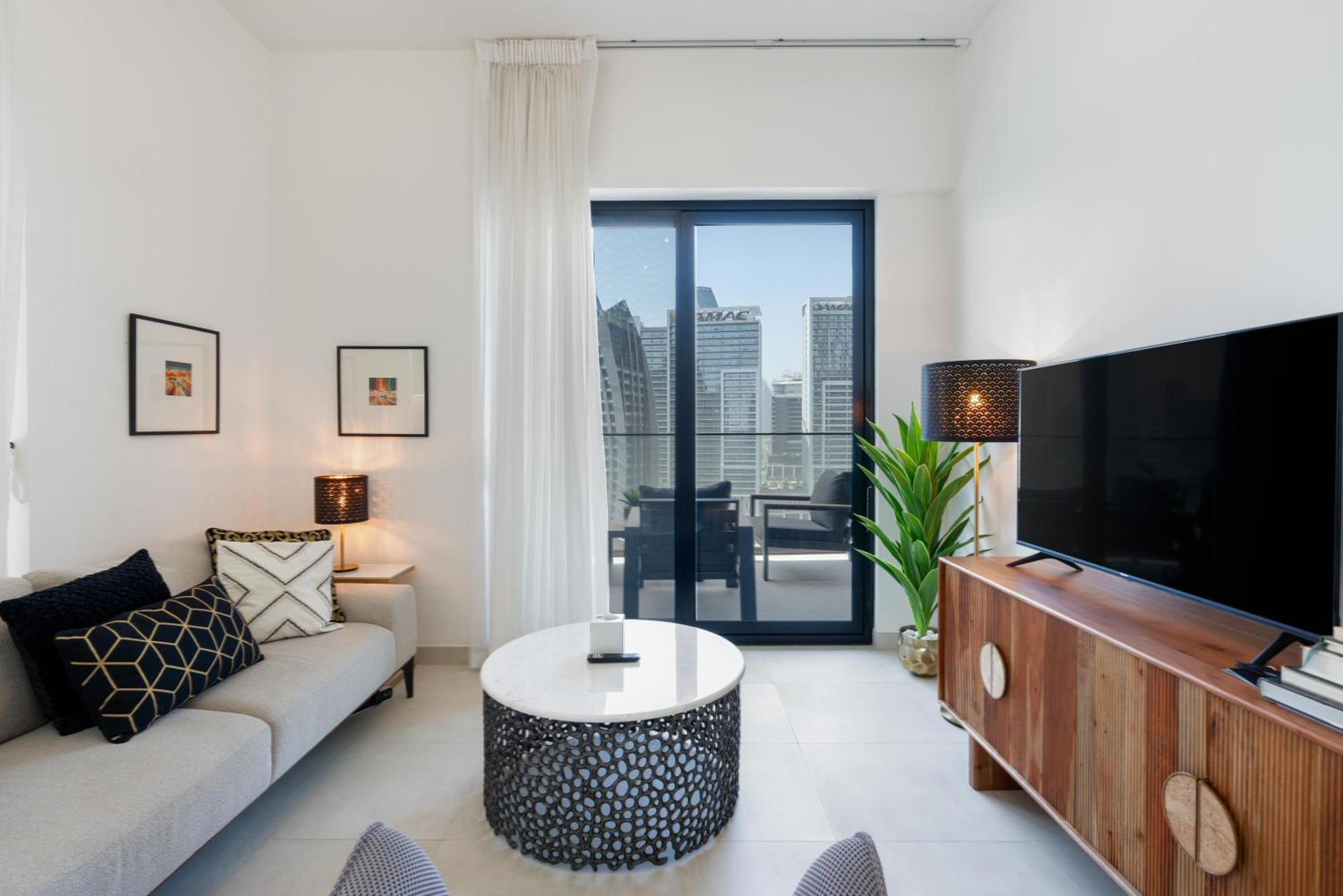 Stunning 2bd Business Bay Apartment