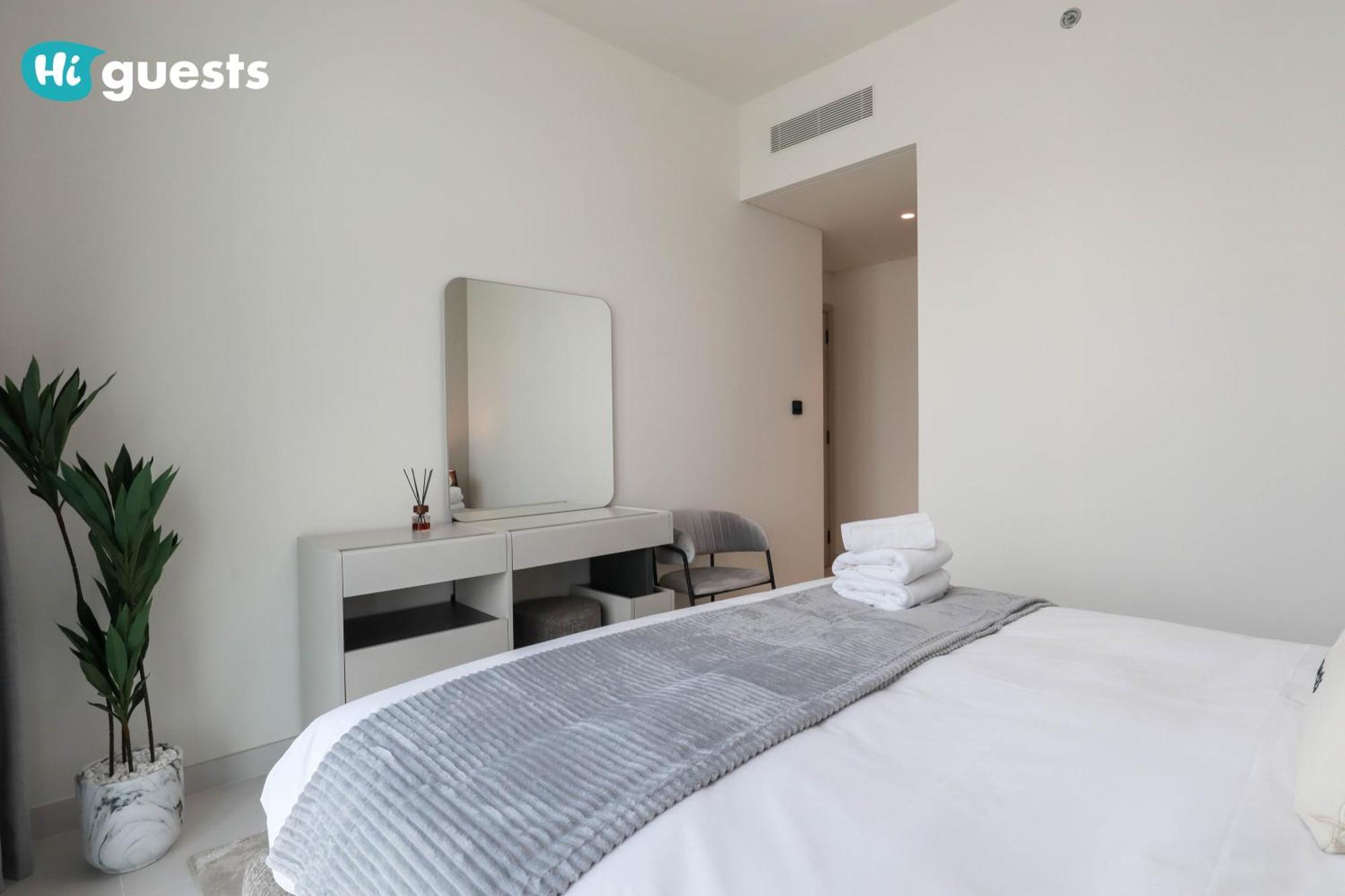 Apartment Higuests - Marina Retreat, Luxurious 3br Steps From The Dubai