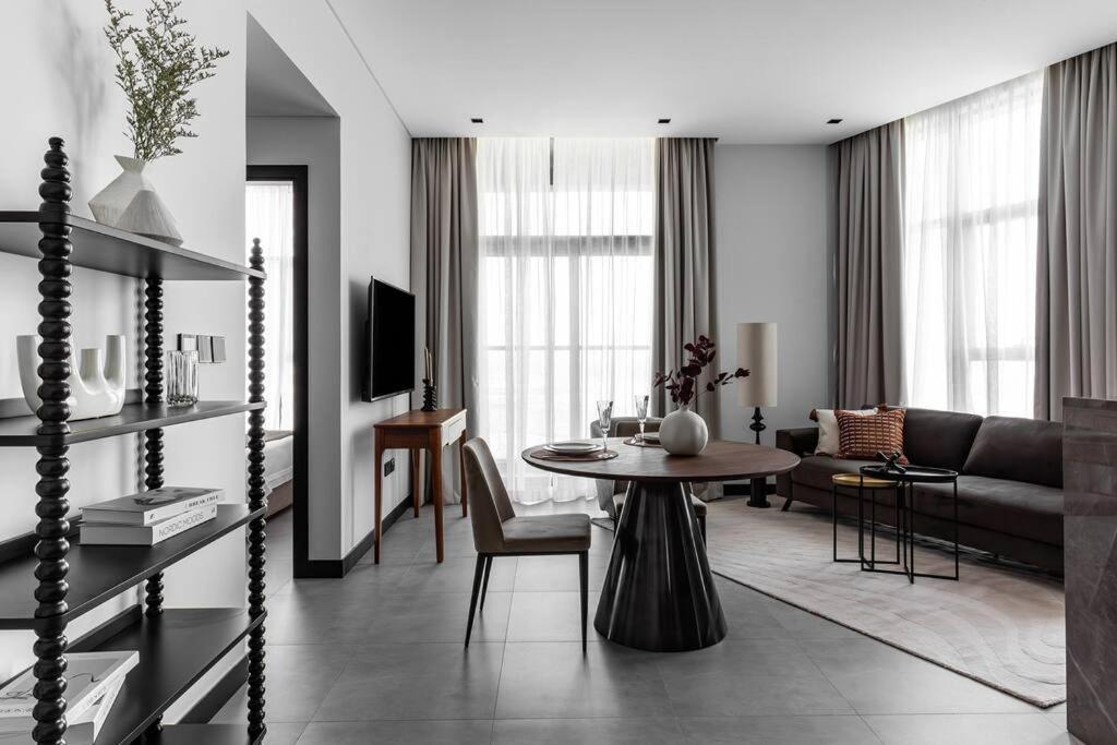 Apartment Rare Luxury 1bdr 15 Northside *