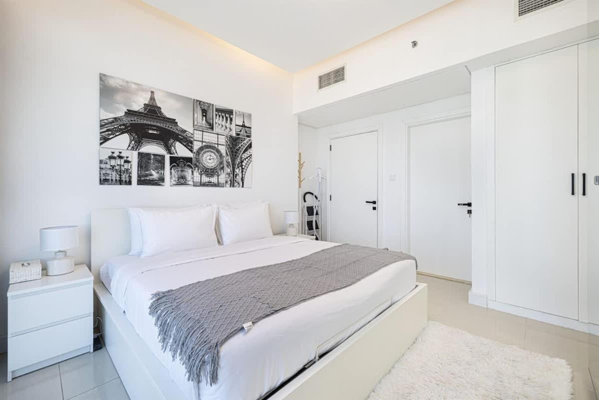 Chic 1br With Stunning Views Apartment Dubai