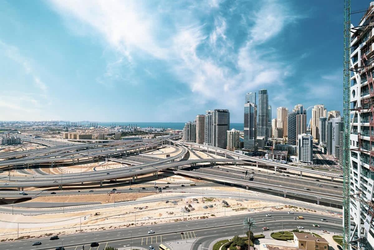 Chic 1br With Stunning Views Apartment