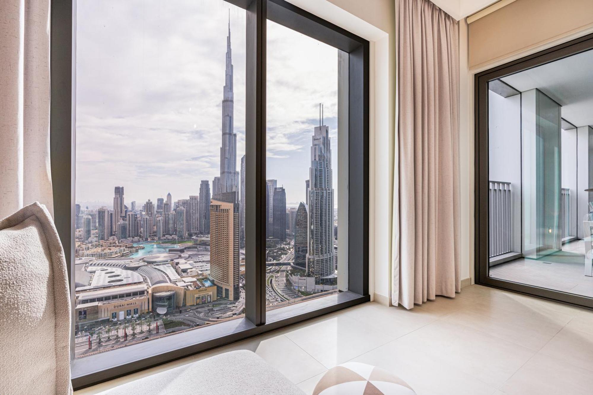 Beautiful On 45th Floor With Full Burj View Dubai